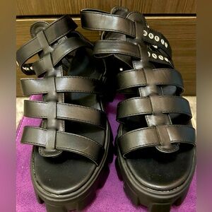 New Black Chunky Gladiator Strap Sandals Size 9